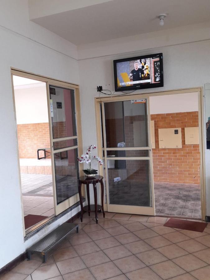 Hotel Italia Арагуари Екстериор снимка