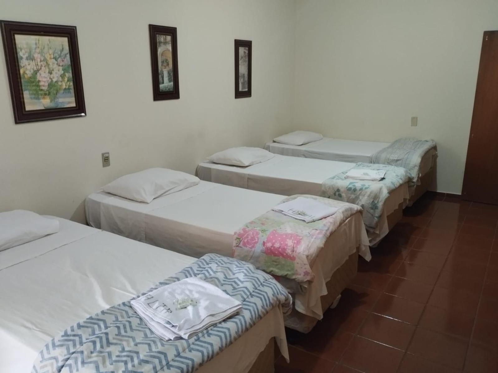 Hotel Italia Арагуари Екстериор снимка
