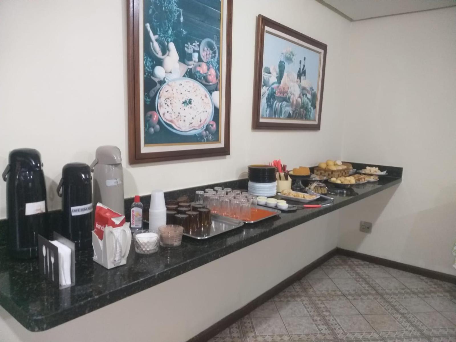 Hotel Italia Арагуари Екстериор снимка